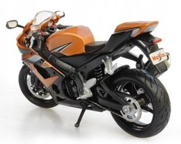 SUZUKI GSX R1000 motocykl model 1:12 Maisto 68280