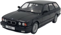 BMW 5-series Touring 1999 E34 1:18 model MCG 18329