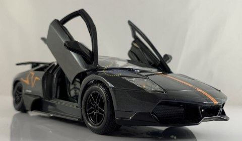 Lamborghini Murcielago LP 670-4 1:24 Bburago 22120 Lamborghini Murcielago LP 670-4 1:24 Bburago 22120