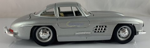 Mercedes 300 SL 1954 Gullwing 1:24 Bburago 22023 Mercedes 300 SL 1954 Gullwing 1:24 Bburago 22023