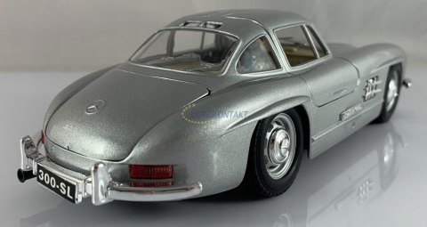 Mercedes 300 SL 1954 Gullwing 1:24 Bburago 22023 Mercedes 300 SL 1954 Gullwing 1:24 Bburago 22023