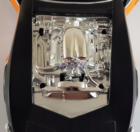 CHEVY Corvette Harley Davidson 1/24 Maisto 32193 CHEVY Corvette Harley Davidson 1/24 Maisto 32193