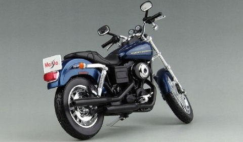 HARLEY DAVIDSON Dyna Super Glide 1:12 Maisto 32321 HARLEY DAVIDSON Dyna Super Glide 1:12 Maisto 32321