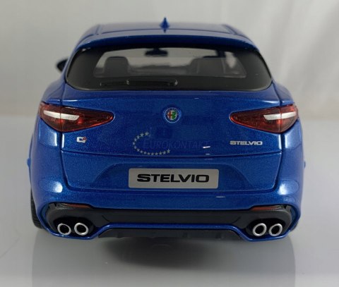 Alfa Romeo Stelvio blue 1:24 model Bburago 21086 Alfa Romeo Stelvio blue 1:24 model Bburago 21086