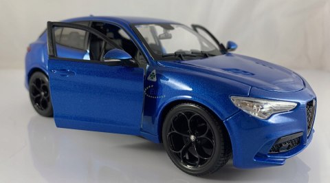 Alfa Romeo Stelvio blue 1:24 model Bburago 21086 Alfa Romeo Stelvio blue 1:24 model Bburago 21086