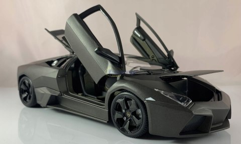LAMBORGHINI Reventon grey 1:18 model BBurago 11029 LAMBORGHINI Reventon grey 1:18 model BBurago 11029