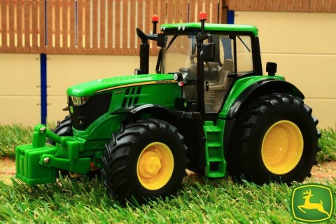 Traktor JOHN DEERE 6195M 1:32 Britains 43150 Traktor JOHN DEERE 6195M 1:32 Britains 43150