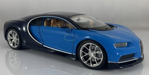 BUGATTI Chiron blue MODEL METAL WELLY 1:24 BUGATTI Chiron blue MODEL METAL WELLY 1:24