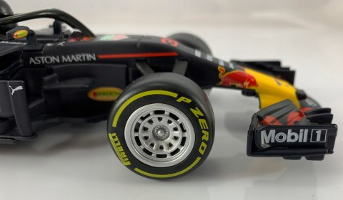 Bolid F1 Red Bull RB14 #3 Ricciardo RC Maisto 1:24 Bolid F1 Red Bull RB14 #3 Ricciardo RC Maisto 1:24