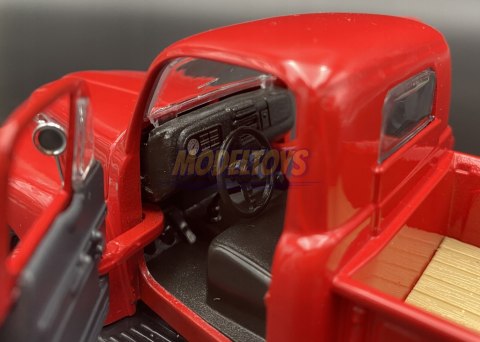Ford F-1 Pickup 1948 red 1:25 model Maisto 31935 Ford F-1 Pickup 1948 red 1:25 model Maisto 31935