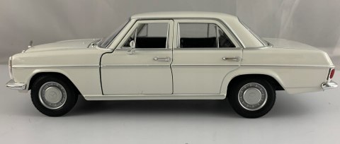 MERCEDES-BENZ W115 220 MODEL METAL WELLY 1:24 MERCEDES-BENZ W115 220 MODEL METAL WELLY 1:24