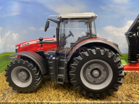 Traktor Massey Ferguson 8740S do drewna BBURAGO Traktor Massey Ferguson 8740S do drewna BBURAGO