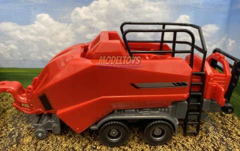 Traktor Massey Ferguson 8740S prasa BBURAGO Traktor Massey Ferguson 8740S prasa BBURAGO