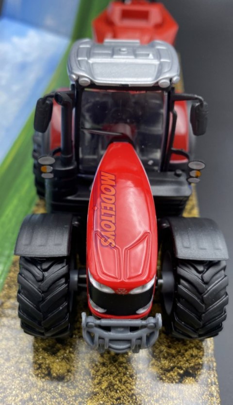 Traktor Massey Ferguson 8740S prasa BBURAGO Traktor Massey Ferguson 8740S prasa BBURAGO