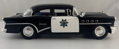 BUICK Century 1955 Policja 1:26 Maisto 31295 BUICK Century 1955 Policja 1:26 Maisto 31295