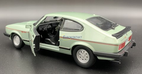 FORD Capri 1972 1:24 model Bburago 21093 FORD Capri 1972 1:24 model Bburago 21093