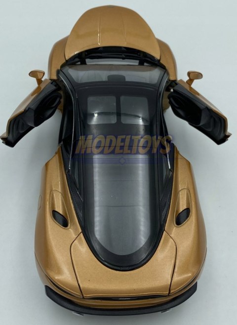 McLaren GT metal model Welly 1:24