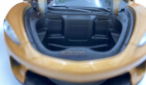 McLaren GT metal model Welly 1:24