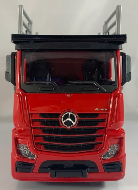 Mercedes ACTROS lora + Renault Captur Bburago 1:43 Mercedes ACTROS lora + Renault Captur Bburago 1:43