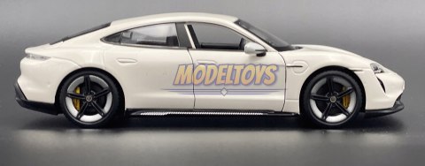 Porsche TAYCAN Turbo S 1:24 model Bburago 21098 Porsche TAYCAN Turbo S 1:24 model Bburago 21098