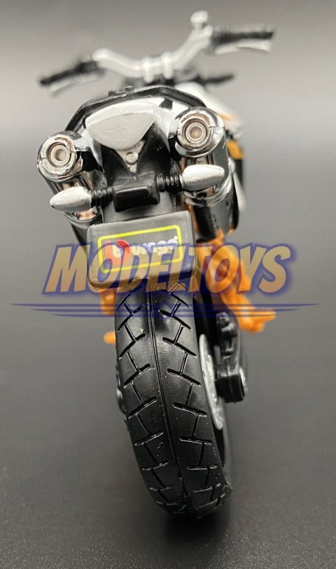 KTM 990 Supermoto R model motocykl 1:18 Bburago KTM 990 Supermoto R model motocykl 1:18 Bburago