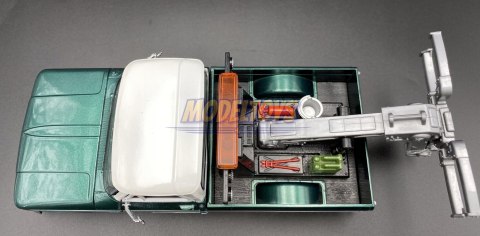 Chevy C10 Fleetside Tow Truck 1:24 Motormax 75344 Chevy C10 Fleetside Tow Truck 1:24 Motormax 75344