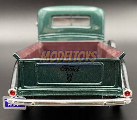 Ford Pickup 1937 model 1:24 Motormax 73233 Ford Pickup 1937 model 1:24 Motormax 73233