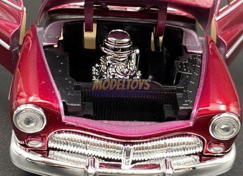 Mercury Coupe 1949 bordo model 1:24 Motormax 73225 Mercury Coupe 1949 bordo model 1:24 Motormax 73225