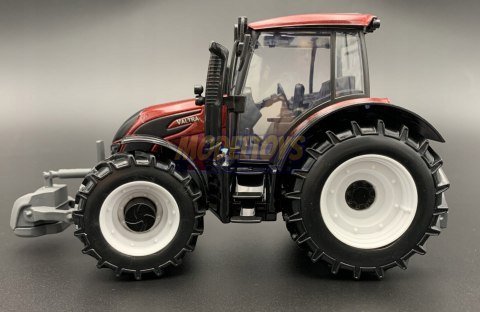 Traktor ciągnik VALTRA N174 1:32 BBURAGO metal Traktor ciągnik VALTRA N174 1:32 BBURAGO metal