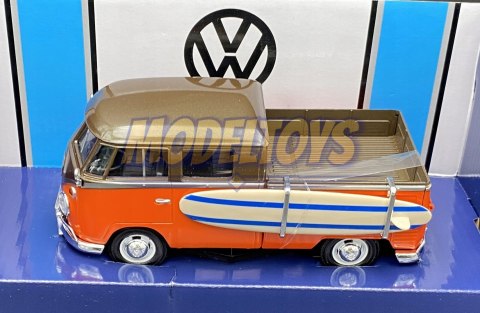 VW Type 2 T1 Pickup z deską 1:24 Motormax 79560 VW Type 2 T1 Pickup z deską 1:24 Motormax 79560