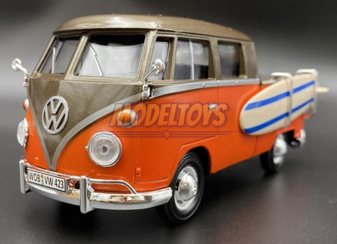 VW Type 2 T1 Pickup z deską 1:24 Motormax 79560 VW Type 2 T1 Pickup z deską 1:24 Motormax 79560