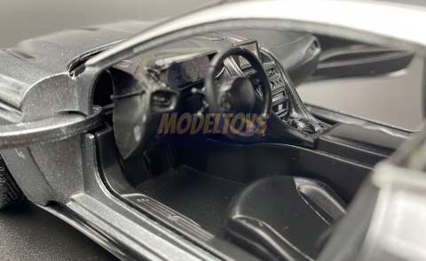 Aston Martin DB11 1:24 model Motormax 79345 Aston Martin DB11 1:24 model Motormax 79345