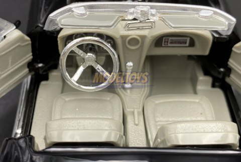 Chevrolet CORVETTE 1967 Cabrio 1:24 Motormax 73224 Chevrolet CORVETTE 1967 Cabrio 1:24 Motormax 73224