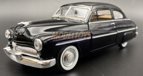 Mercury Coupe 1949 model 1:24 Motormax black Mercury Coupe 1949 model 1:24 Motormax black