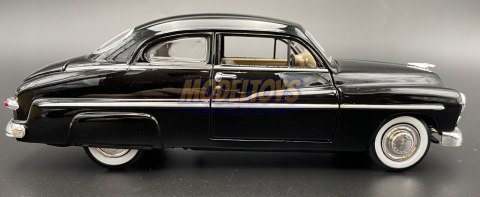 Mercury Coupe 1949 model 1:24 Motormax black Mercury Coupe 1949 model 1:24 Motormax black