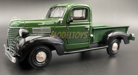 Plymouth 1941 Pickup 1:24 model Motormax 73278 Plymouth 1941 Pickup 1:24 model Motormax 73278