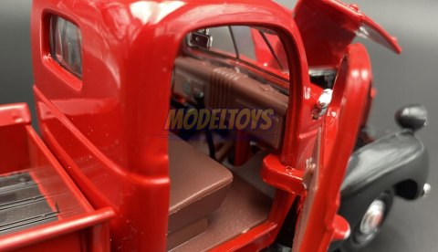 Plymouth 1941 Pickup 1:24 model Motormax 73278 Plymouth 1941 Pickup 1:24 model Motormax 73278