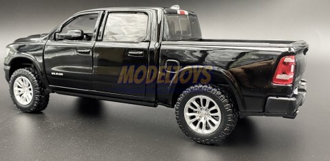 RAM 1500 Crew Cab Laramie 2019 1:27 Motormax 79357 RAM 1500 Crew Cab Laramie 2019 1:27 Motormax 79357