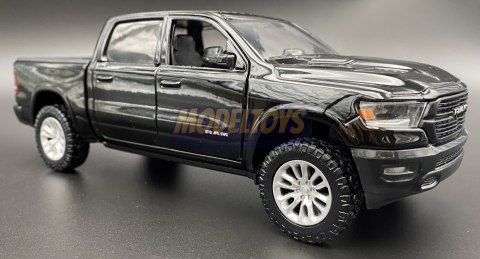 RAM 1500 Crew Cab Laramie 2019 1:27 Motormax 79357 RAM 1500 Crew Cab Laramie 2019 1:27 Motormax 79357