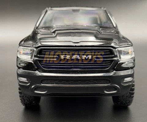 RAM 1500 Crew Cab Laramie 2019 1:27 Motormax 79357 RAM 1500 Crew Cab Laramie 2019 1:27 Motormax 79357