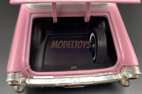 BUICK Roadmaster 1957 1:18 model Motormax 73152 BUICK Roadmaster 1957 1:18 model Motormax 73152