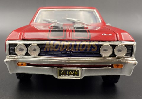 Chevy CHEVELLE SS 396 1:18 model Motormax 73104 Chevy CHEVELLE SS 396 1:18 model Motormax 73104