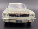 Ford Mustang 1/2 1964 1:18 model Motormax 73145