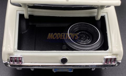 Ford Mustang 1/2 1964 1:18 model Motormax 73145 Ford Mustang 1/2 1964 1:18 model Motormax 73145