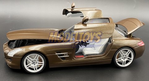 MERCEDES BENZ SLS AMG 1:18 model Motormax 79162 MERCEDES BENZ SLS AMG 1:18 model Motormax 79162