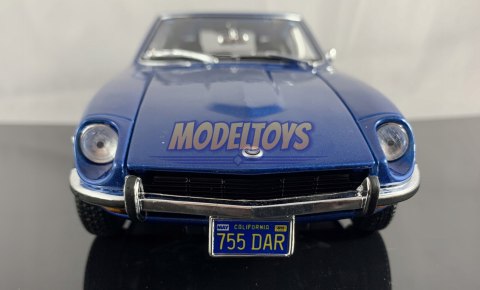 DATSUN 240Z 1971 blue 1:18 model Maisto 31170