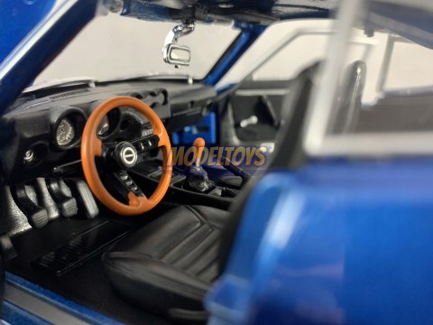 DATSUN 240Z 1971 blue 1:18 model Maisto 31170