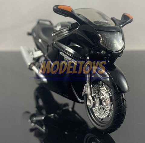 HONDA CBR 1100 XX Blackbird podstawka 1:18 Maisto HONDA CBR 1100 XX Blackbird podstawka 1:18 Maisto