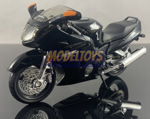 HONDA CBR 1100 XX Blackbird podstawka 1:18 Maisto HONDA CBR 1100 XX Blackbird podstawka 1:18 Maisto