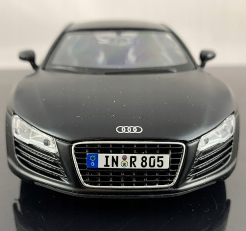 AUDI R8 V10 plus black mat 1:24 model Maisto 31281 AUDI R8 V10 plus black mat 1:24 model Maisto 31281